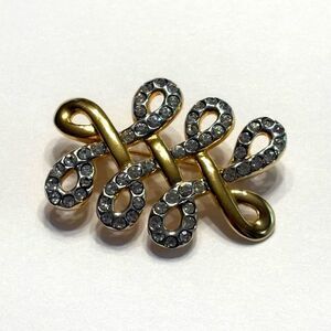 Vintage Swarovski Brooch Clear Crystals Gold Tone Swirl Twist Brooch